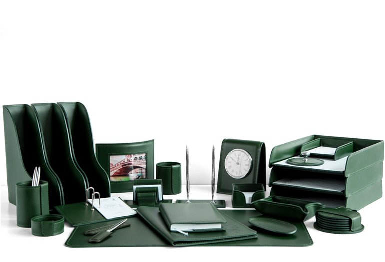 Набір 24 ​​предметів, шкіра Сuoietto