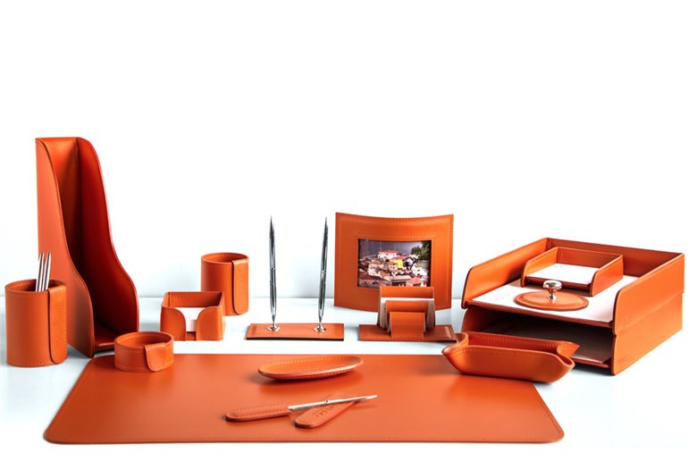 Набір 16 ​​предметів, шкіра Cuoietto