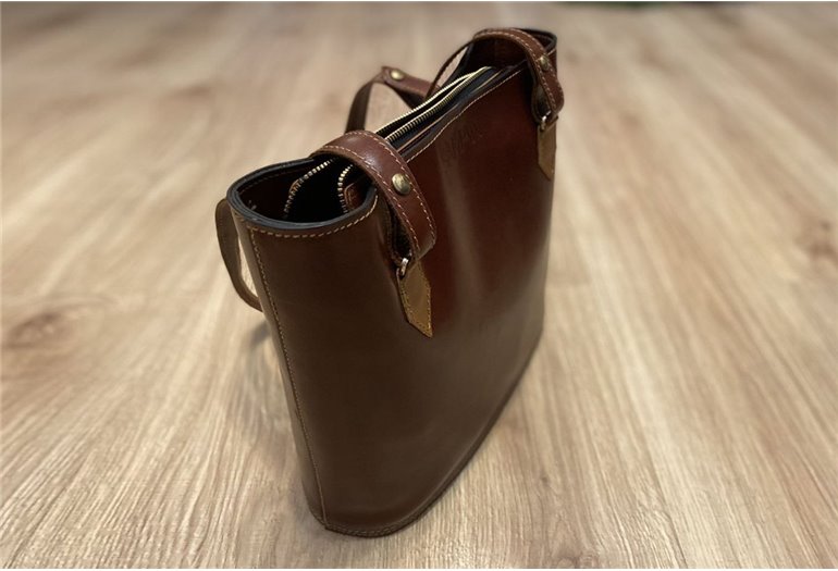 Кожаная женская сумка Saman